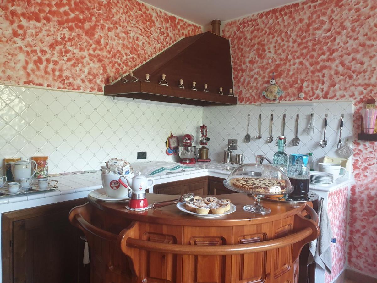 B&B Il Bagarello ปาลาซซูโอโล ซุล เซนิโอ ภายนอก รูปภาพ